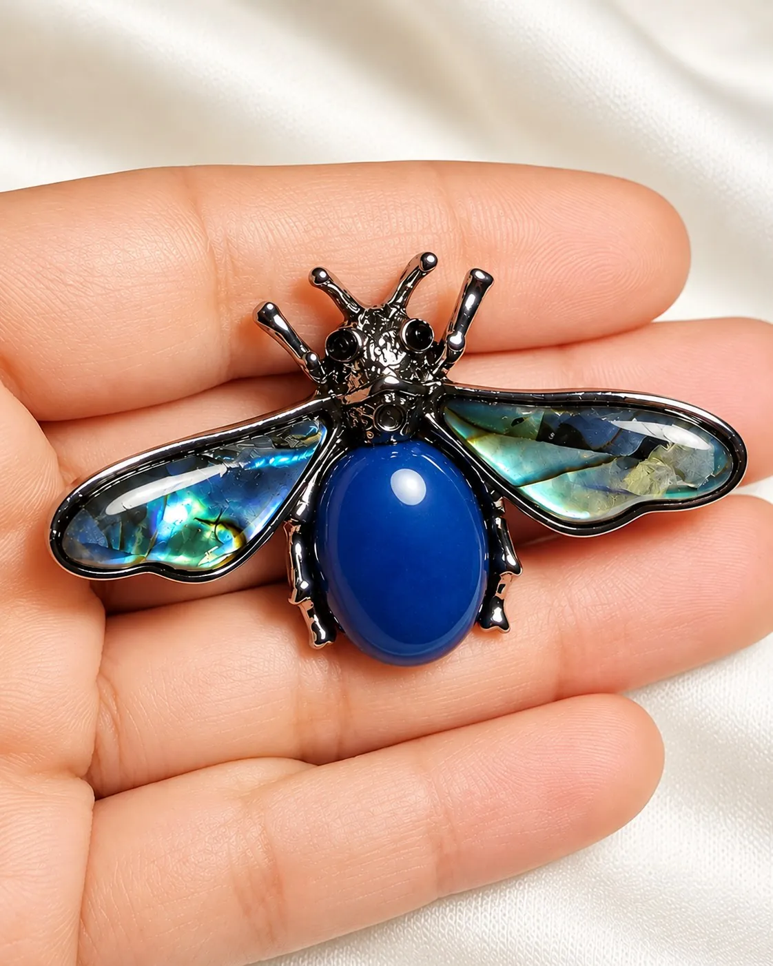 Arctic Bee view 2